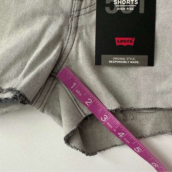 Levi’s Premium 501 ORIGINAL SHORTS Size 32 Women - Picture 9 of 16